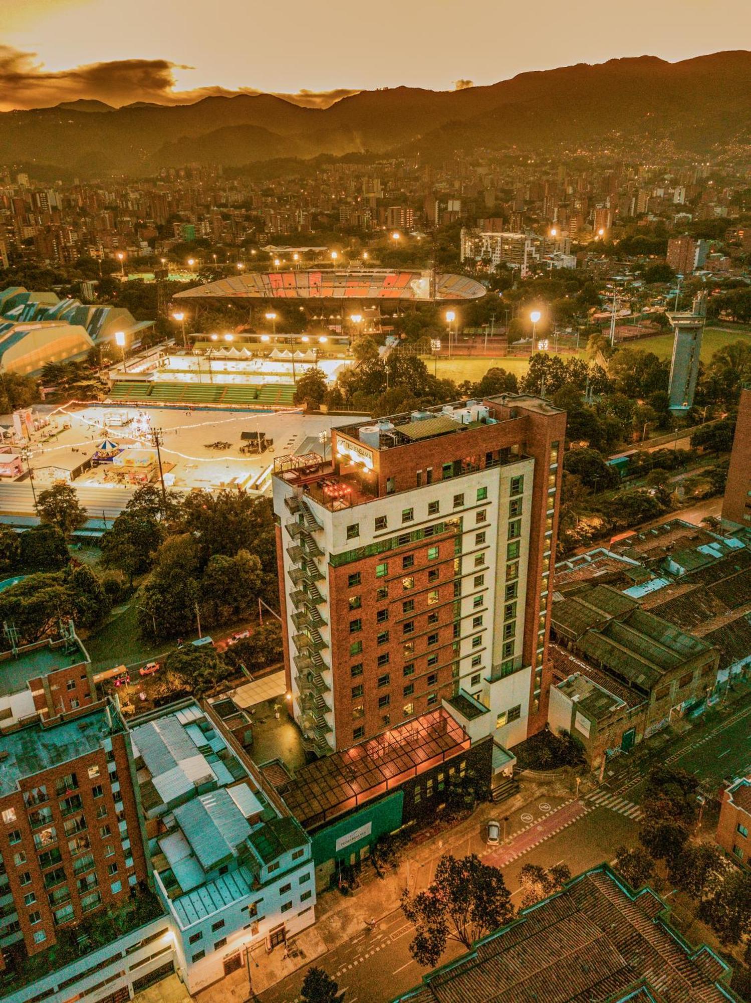 Tequendama Hotel Medellin - Estadio Extérieur photo