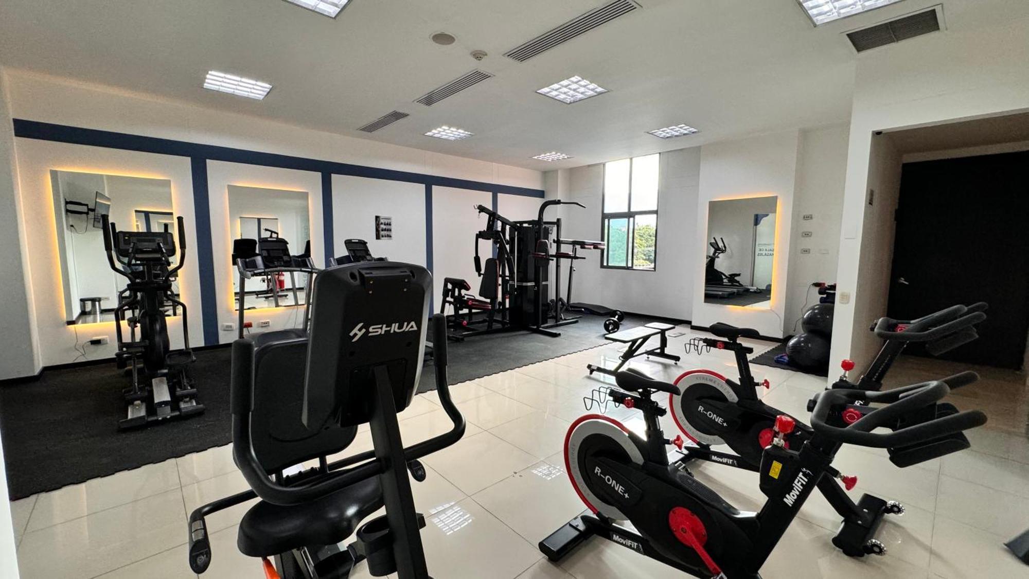 Tequendama Hotel Medellin - Estadio Extérieur photo
