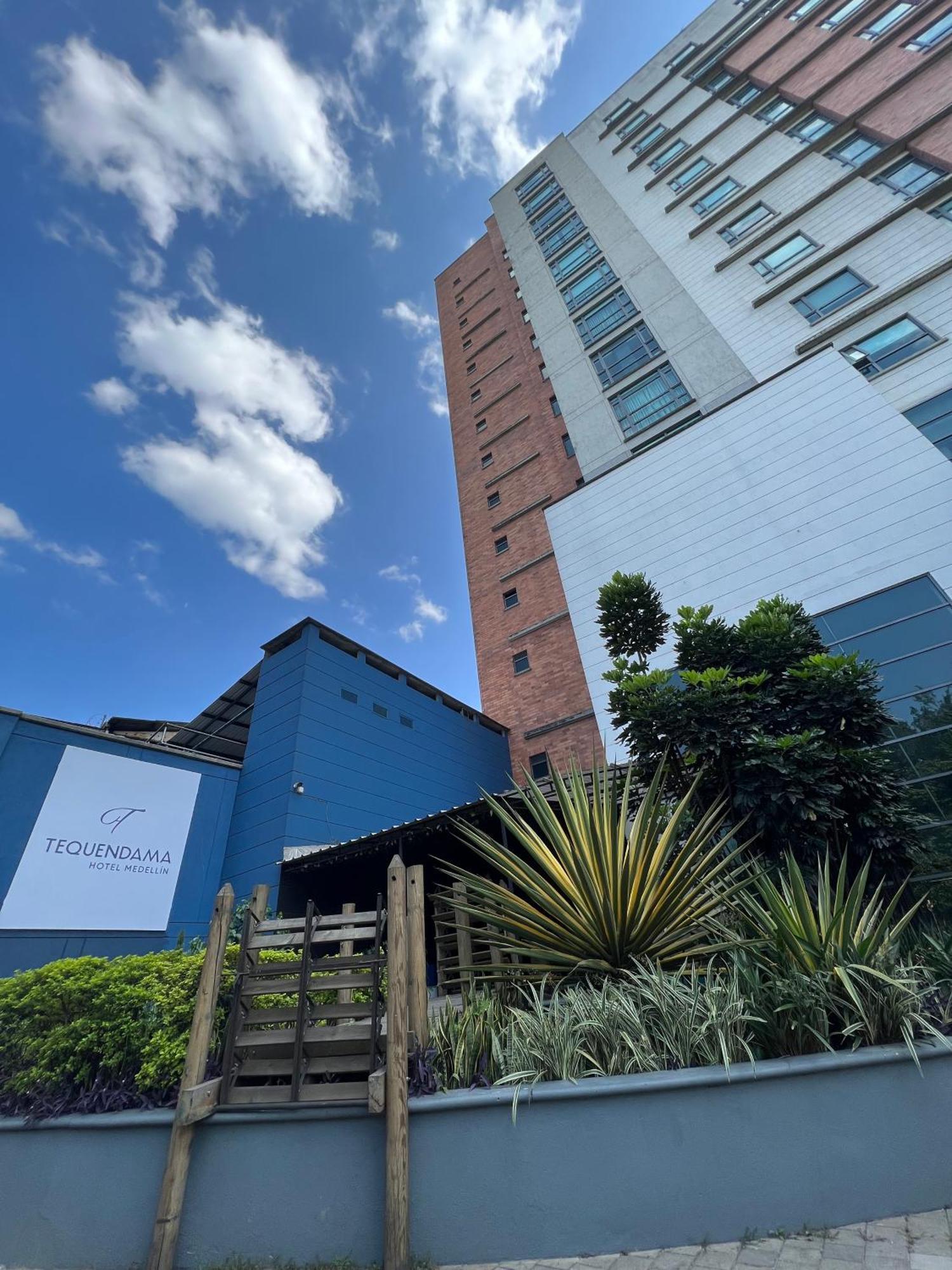 Tequendama Hotel Medellin - Estadio Extérieur photo