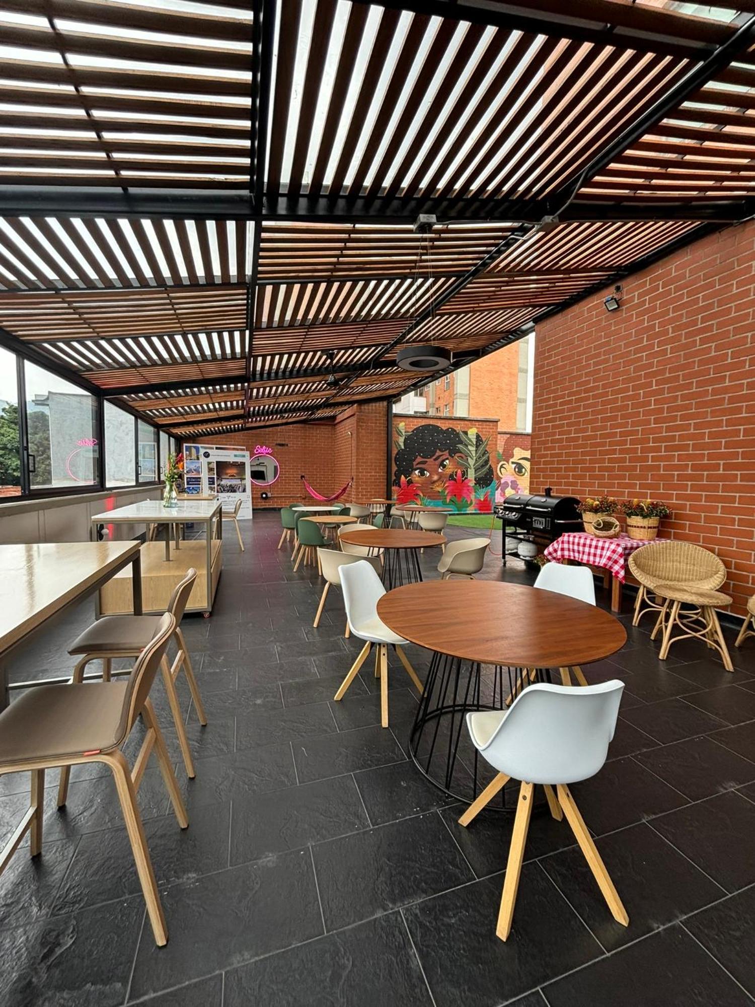 Tequendama Hotel Medellin - Estadio Extérieur photo